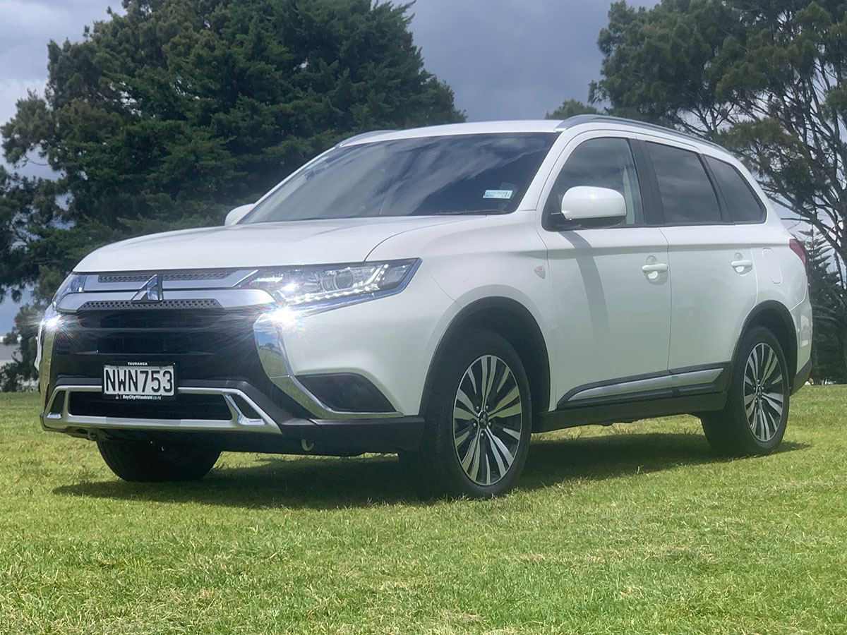 2021 Mitsubishi Outlander LS 2.4L Petrol 7 Seater Automatic