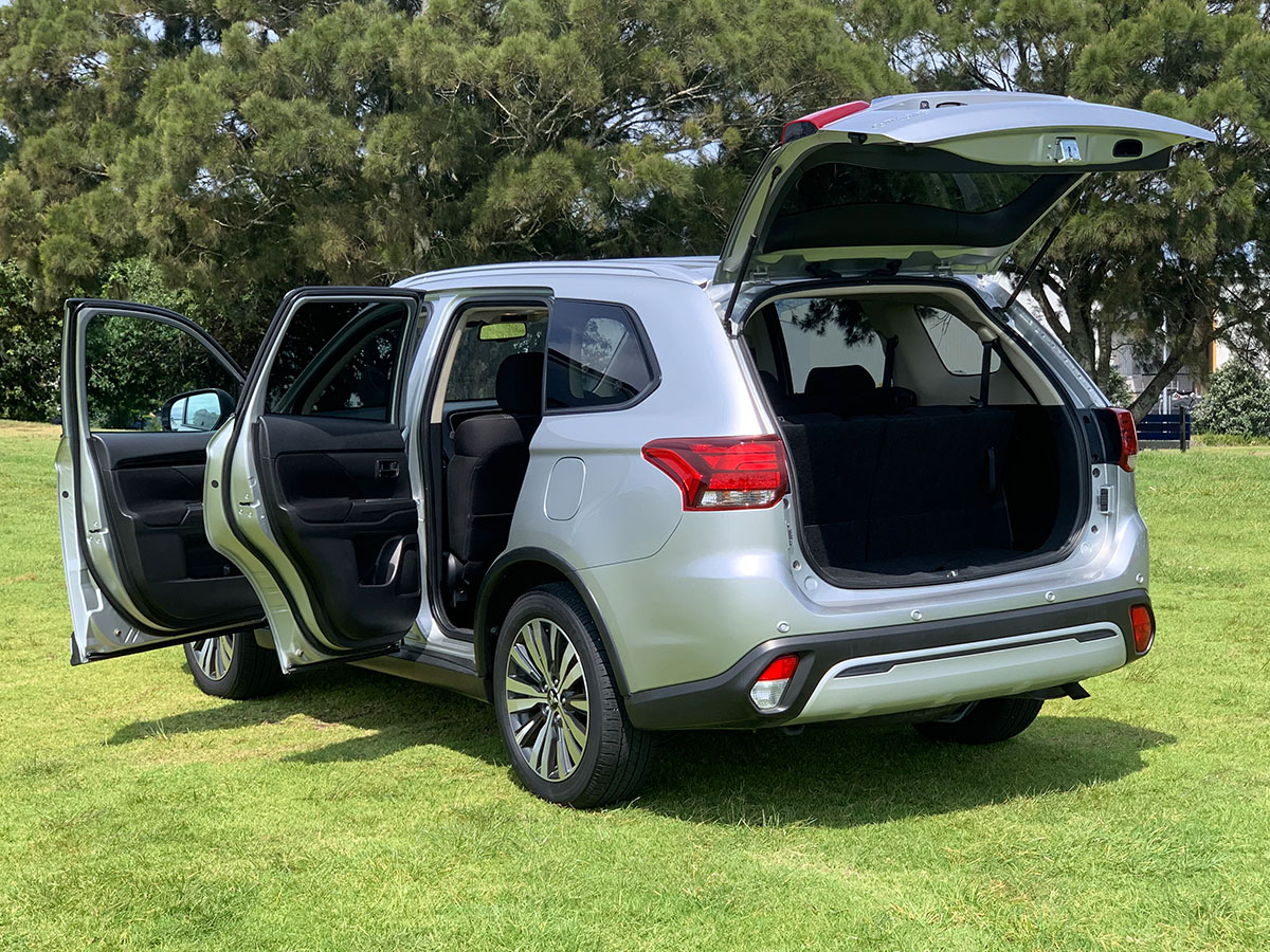 2021 Mitsubishi Outlander LS 2.4L Petrol 7 Seater Automatic