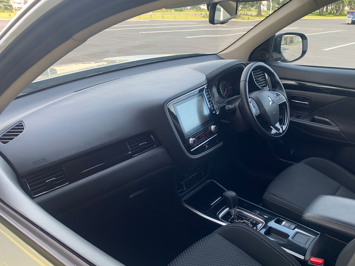 2021 Mitsubishi Outlander LS 2.4L Petrol 7 Seater Automatic