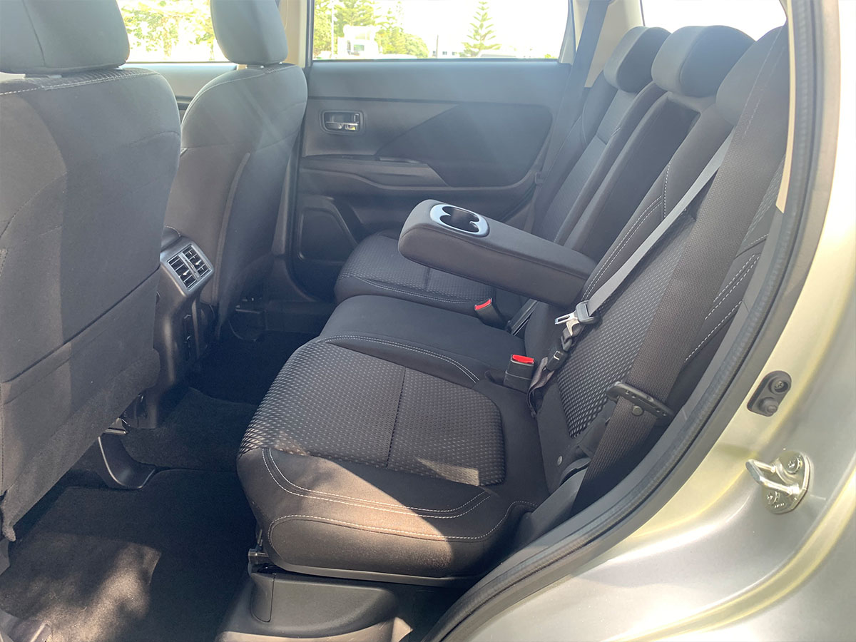 2021 Mitsubishi Outlander LS 2.4L Petrol 7 Seater Automatic