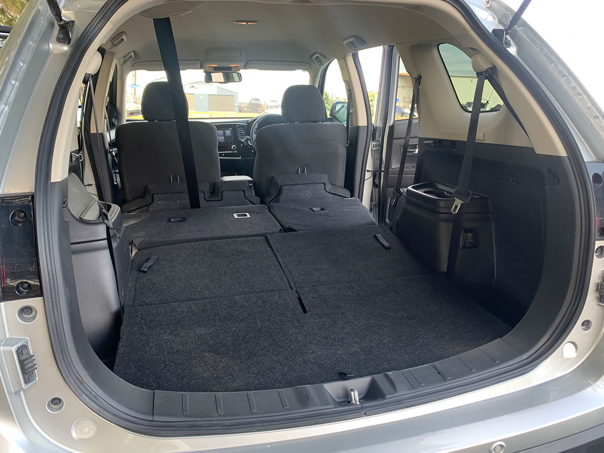 2021 Mitsubishi Outlander LS 2.4L Petrol 7 Seater Automatic