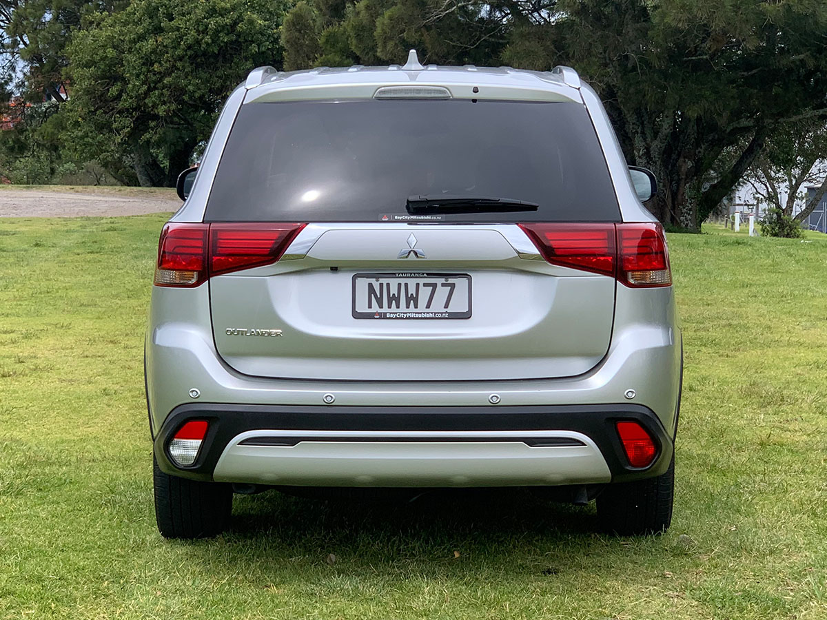 2021 Mitsubishi Outlander LS 2.4L Petrol 7 Seater Automatic