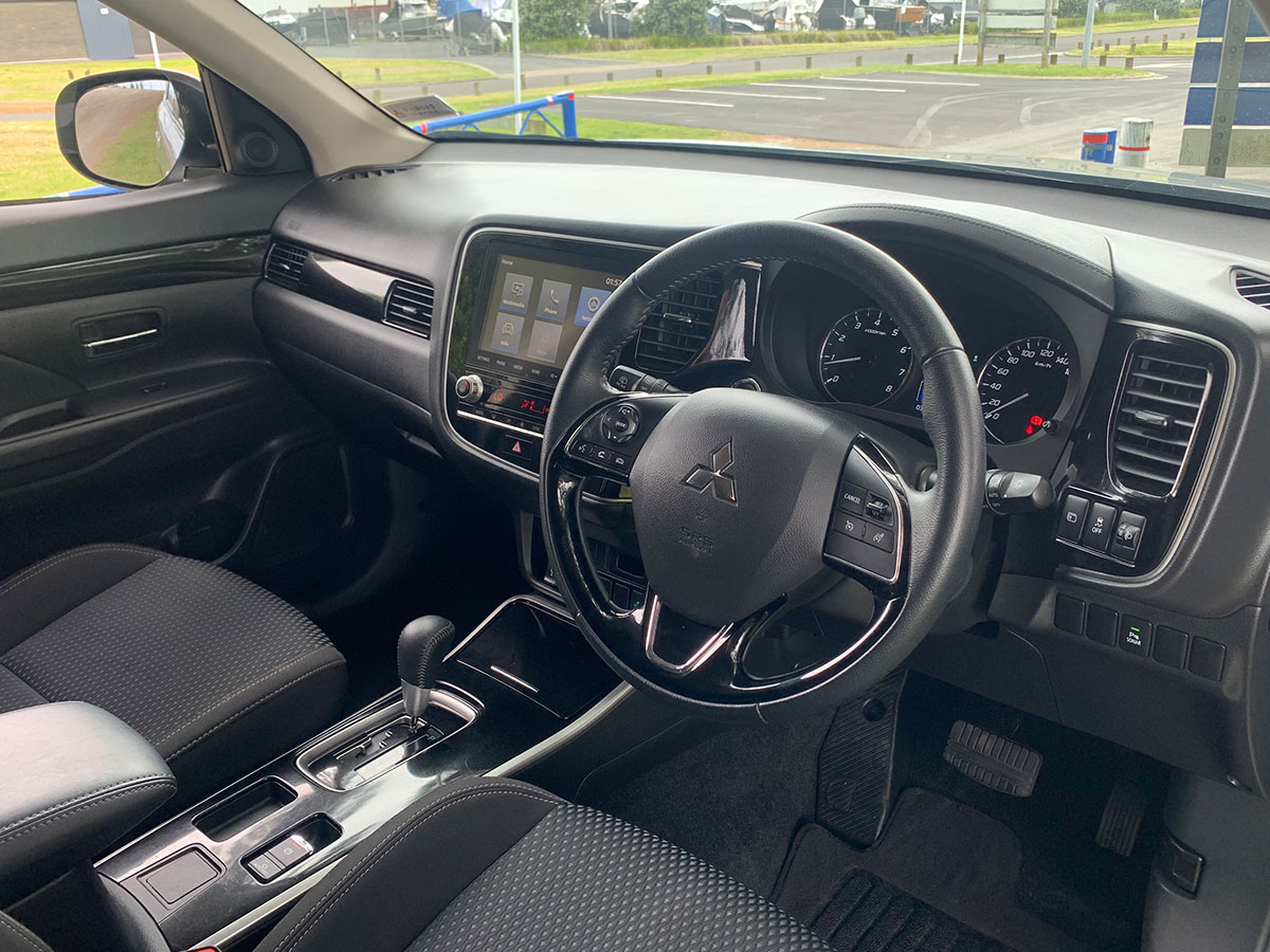 2021 Mitsubishi Outlander LS 2.4L Petrol 7 Seater Automatic