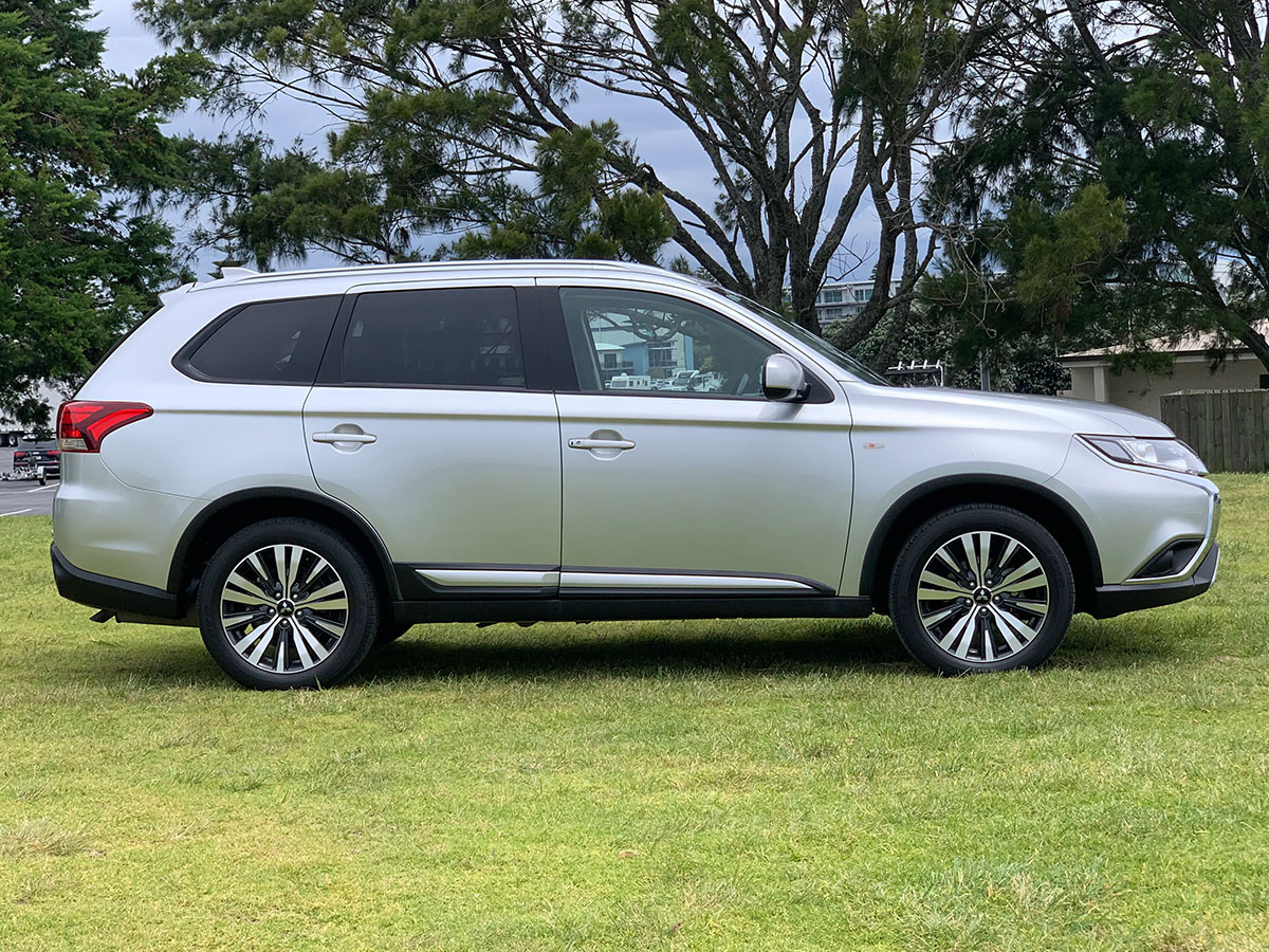 2021 Mitsubishi Outlander LS 2.4L Petrol 7 Seater Automatic