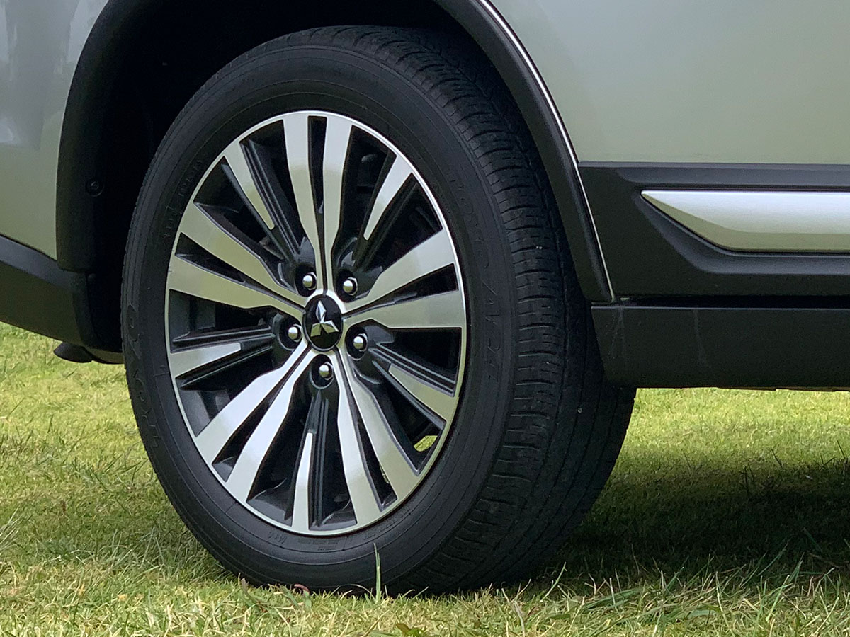 2021 Mitsubishi Outlander LS 2.4L Petrol 7 Seater Automatic