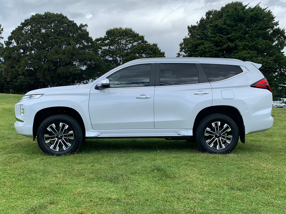 2021 Mitsubishi Pajero Sport VRX 2.4L Diesel 4WD 7 Seater