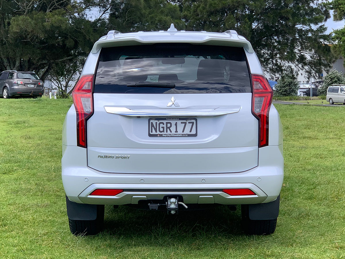 2021 Mitsubishi Pajero Sport VRX 2.4L Diesel 4WD 7 Seater