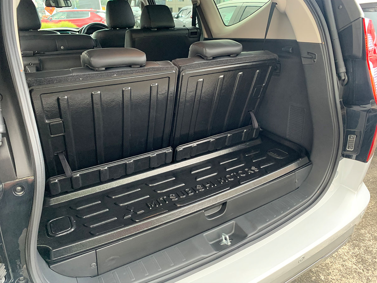 2021 Mitsubishi Pajero Sport VRX 2.4L Diesel 4WD 7 Seater