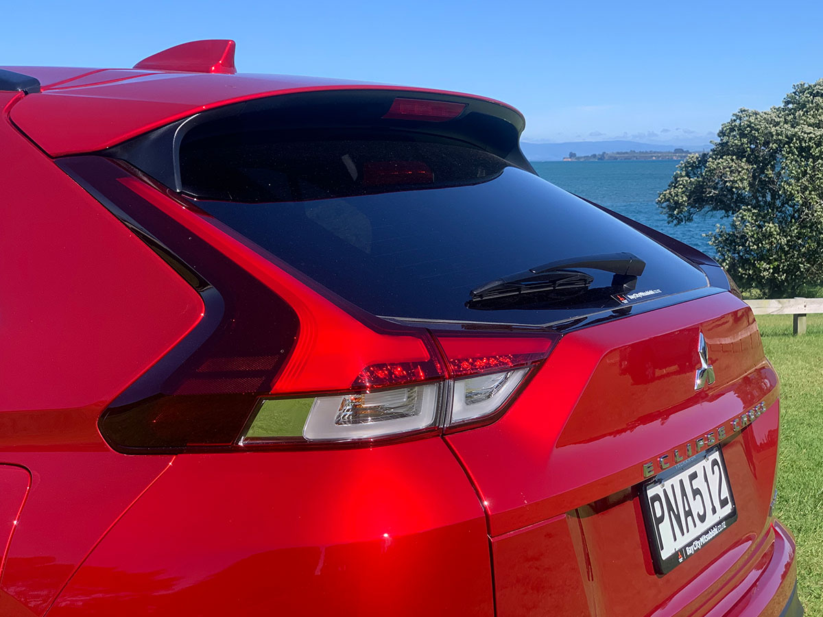 2022 Mitsubishi Eclipse Cross PHEV XLS 4WD