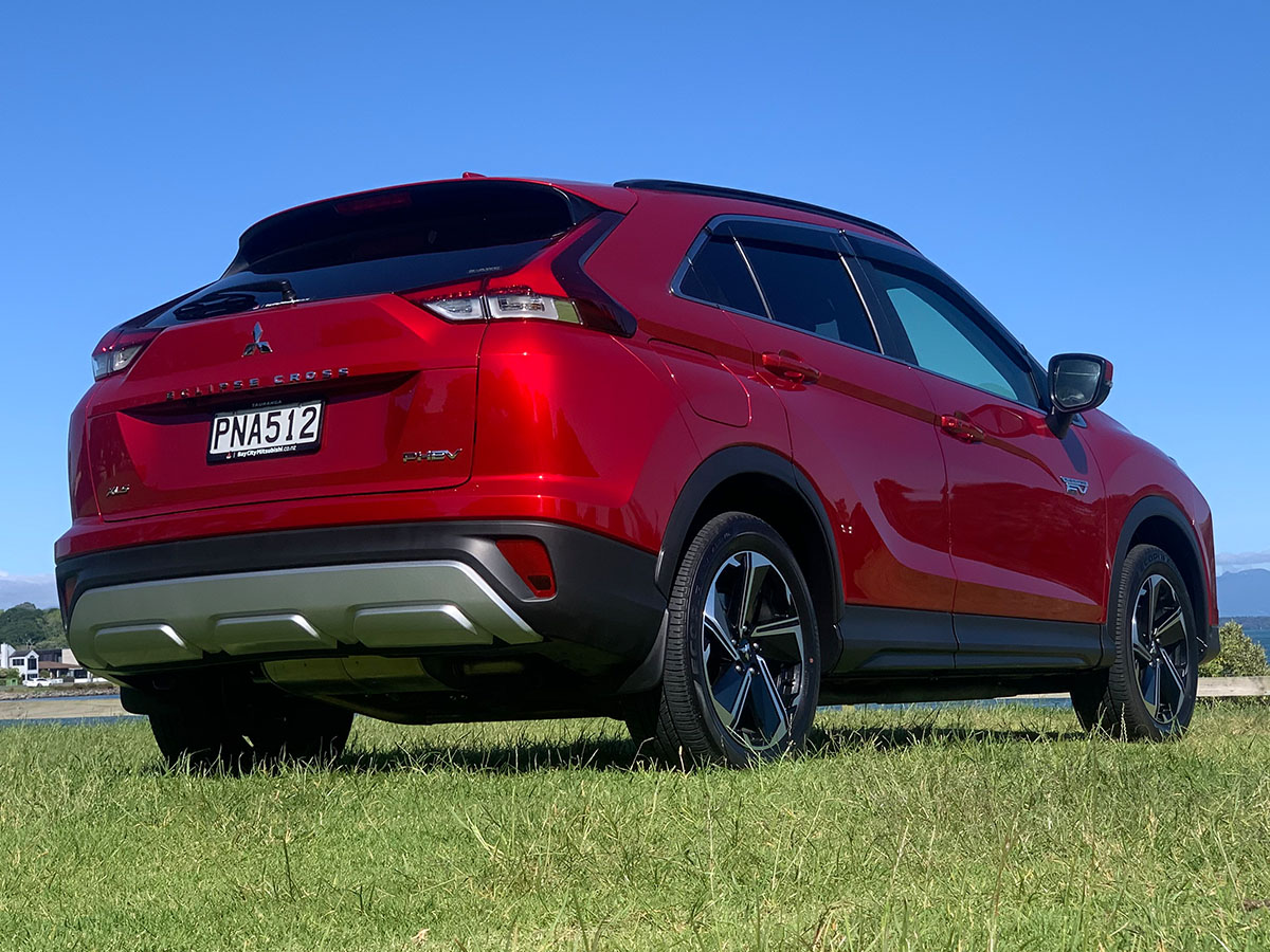 2022 Mitsubishi Eclipse Cross PHEV XLS 4WD