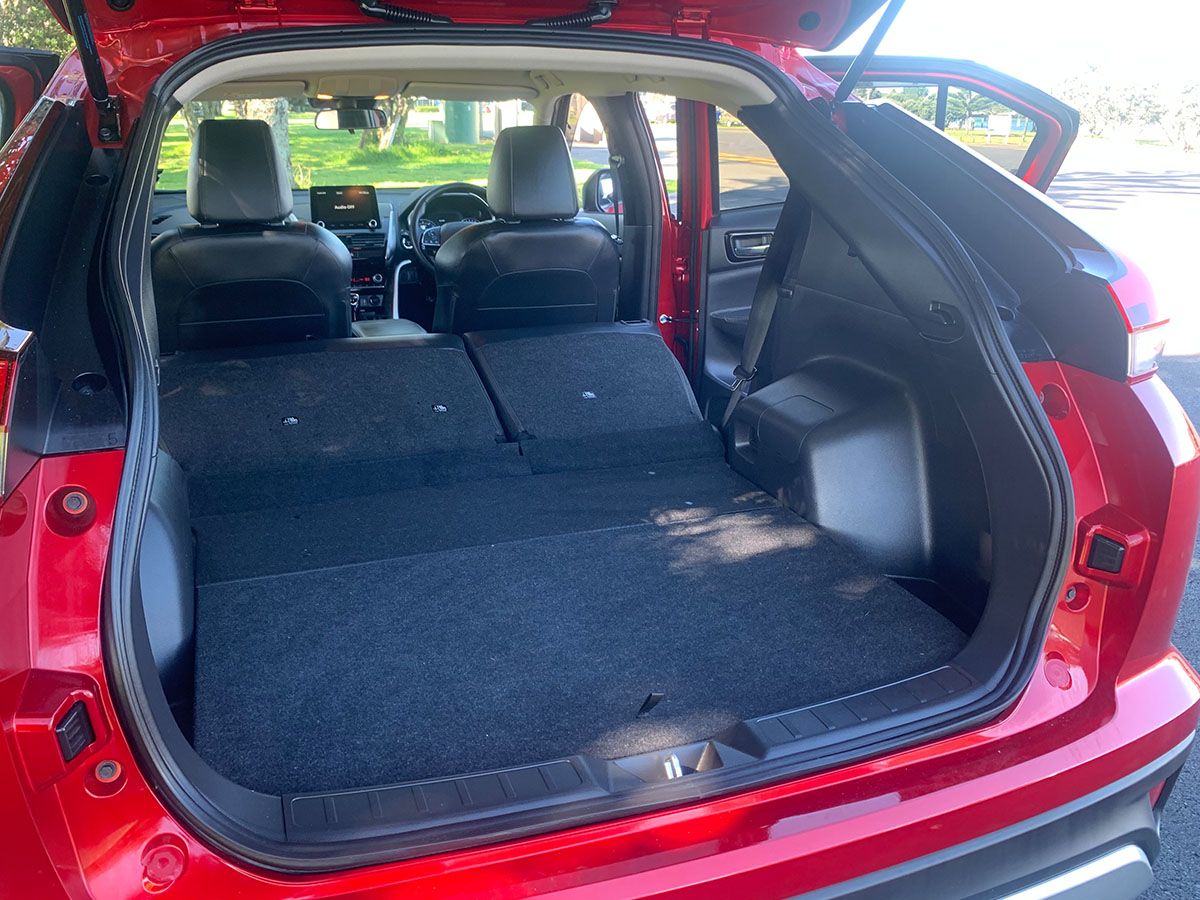 2022 Mitsubishi Eclipse Cross PHEV XLS 4WD