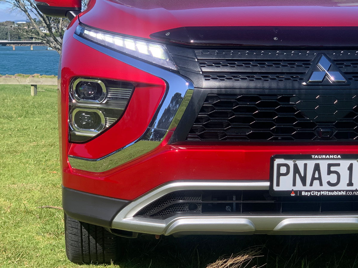 2022 Mitsubishi Eclipse Cross PHEV XLS 4WD