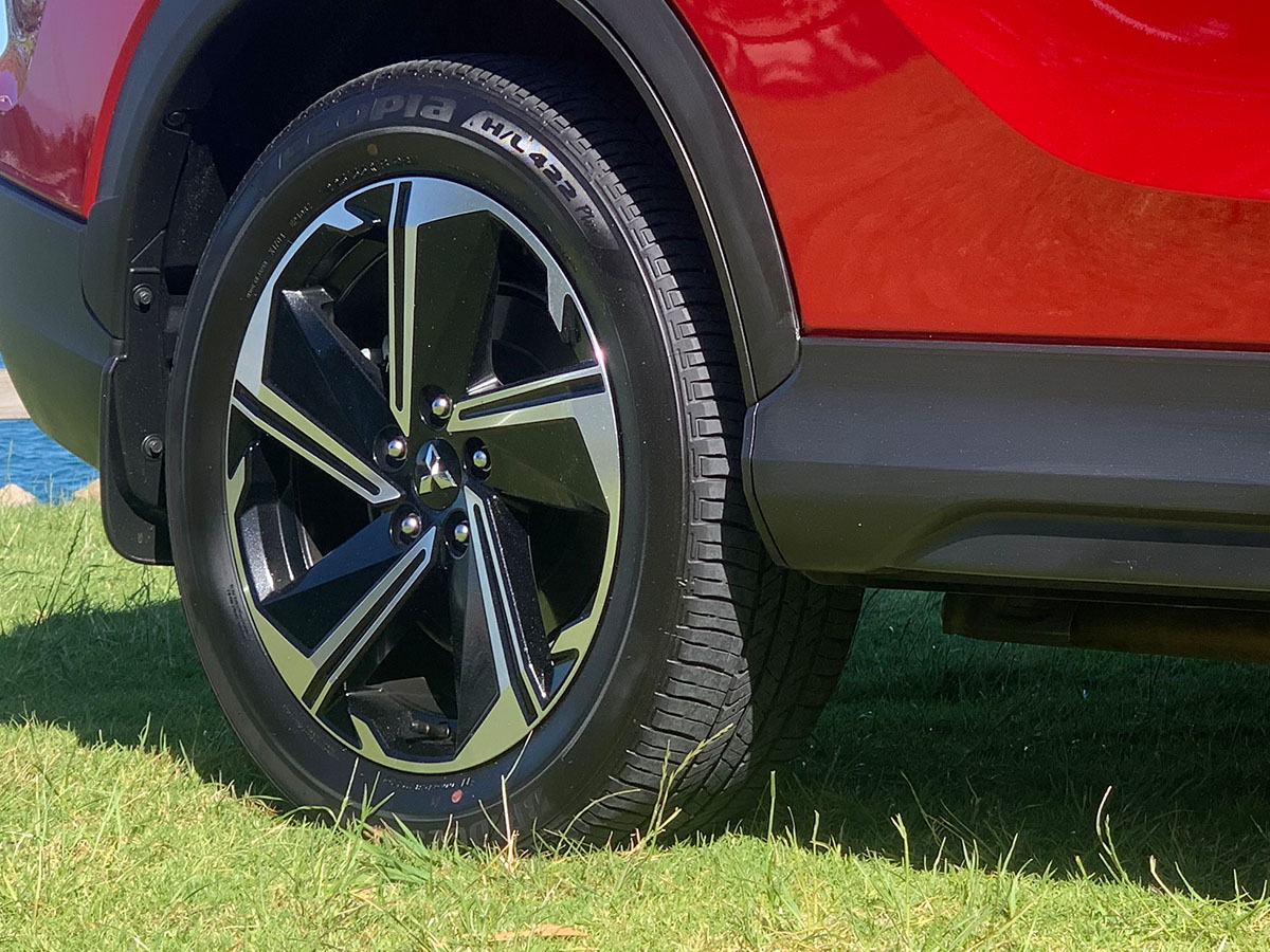 2022 Mitsubishi Eclipse Cross PHEV XLS 4WD