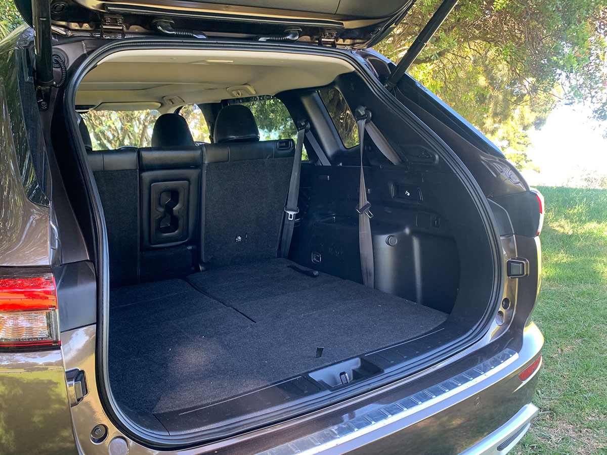 2022 Mitsubishi Outlander VRX 2WD 7 Seater 2.5L Petrol Auto