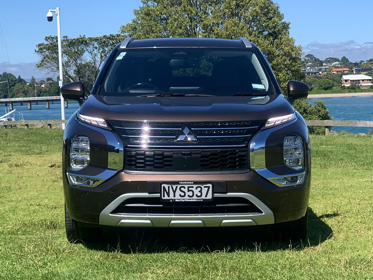 2022 Mitsubishi Outlander VRX 2WD 7 Seater 2.5L Petrol Auto