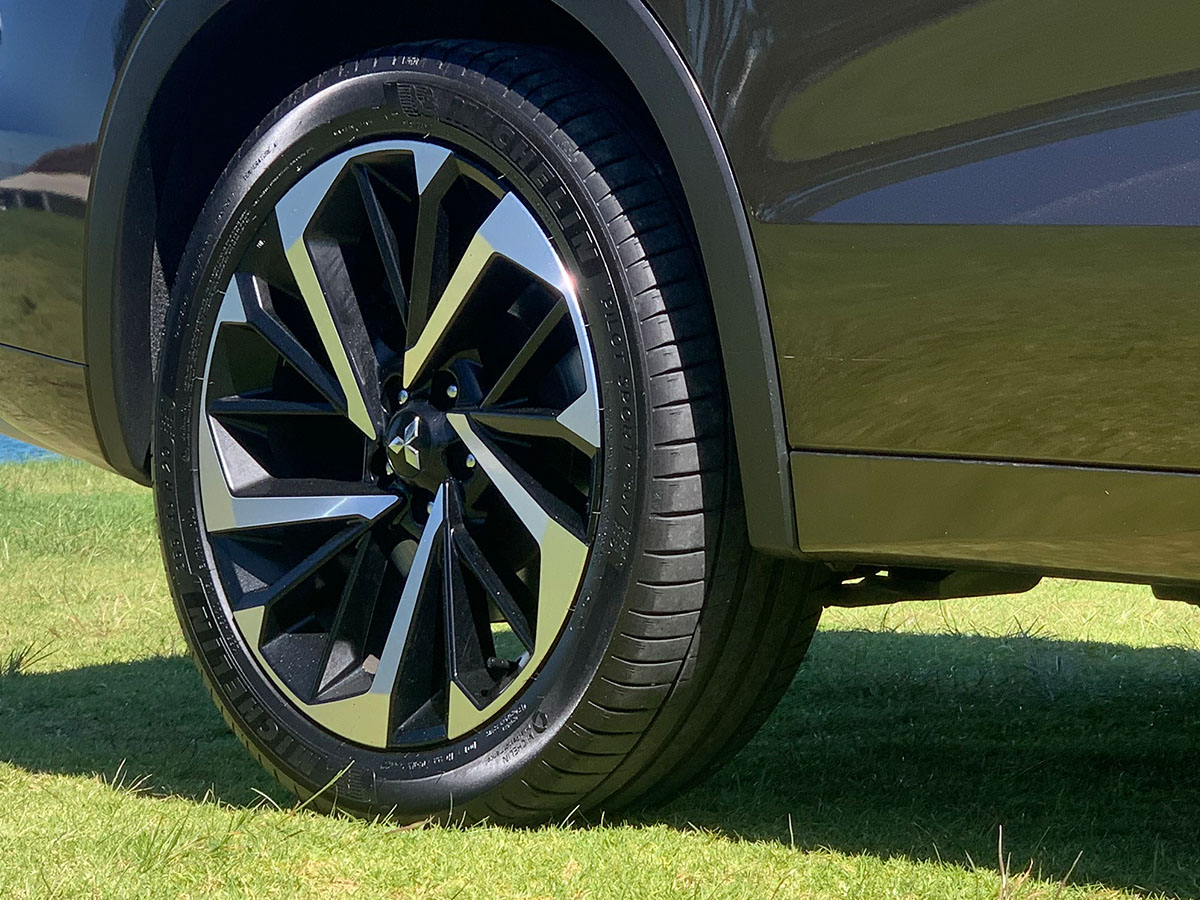 2022 Mitsubishi Outlander VRX 2WD 7 Seater 2.5L Petrol Auto