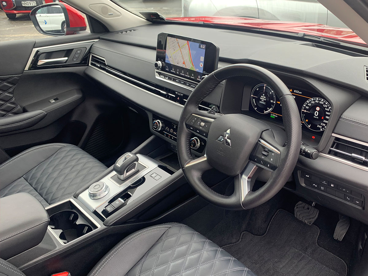 2022 Mitsubishi Outlander PHEV VRX 4WD Hybrid