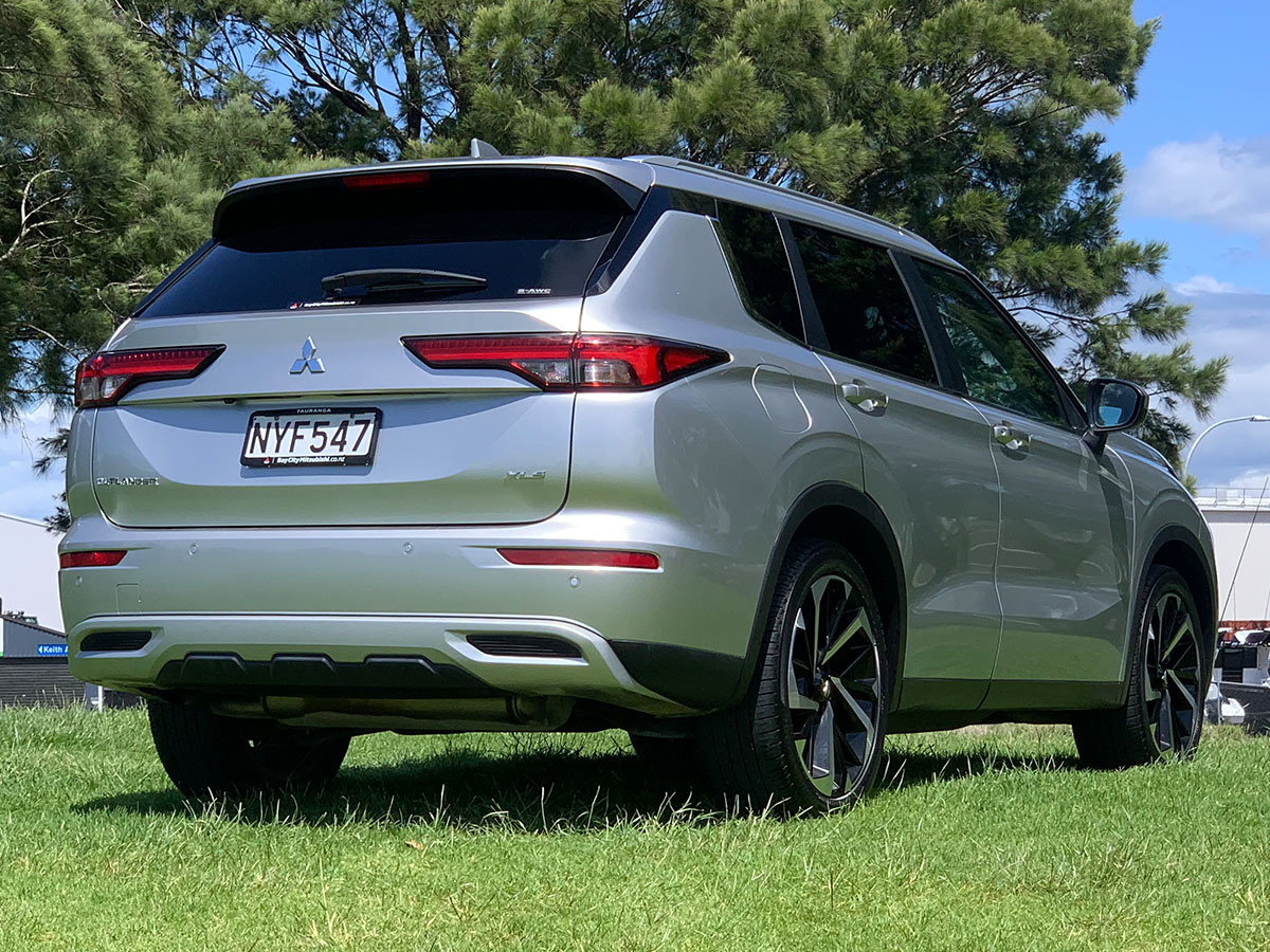 2022 Mitsubishi Outlander XLS 4WD 7 Seater 2.5L Petrol
