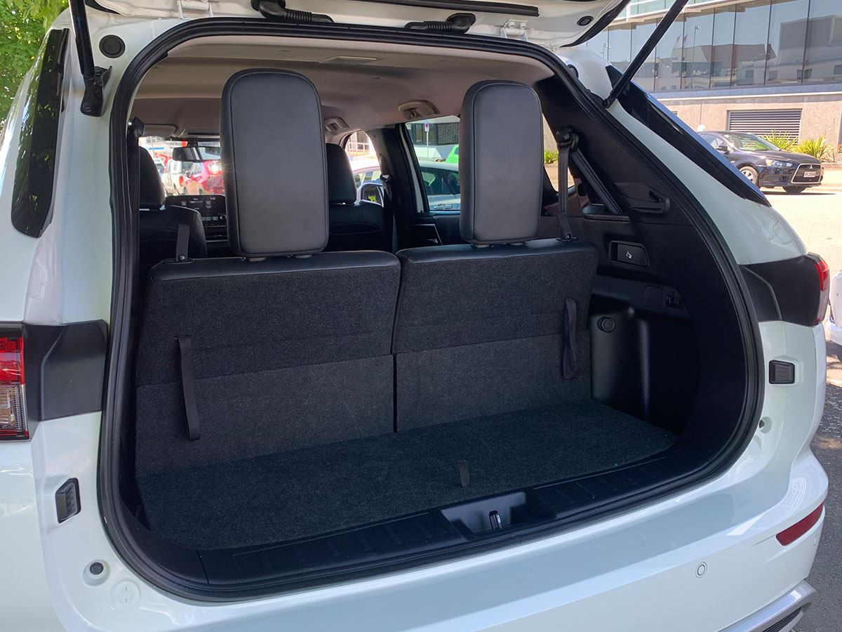 2022 Mitsubishi Outlander XLS 2WD 7 Seater 2.5L Petrol