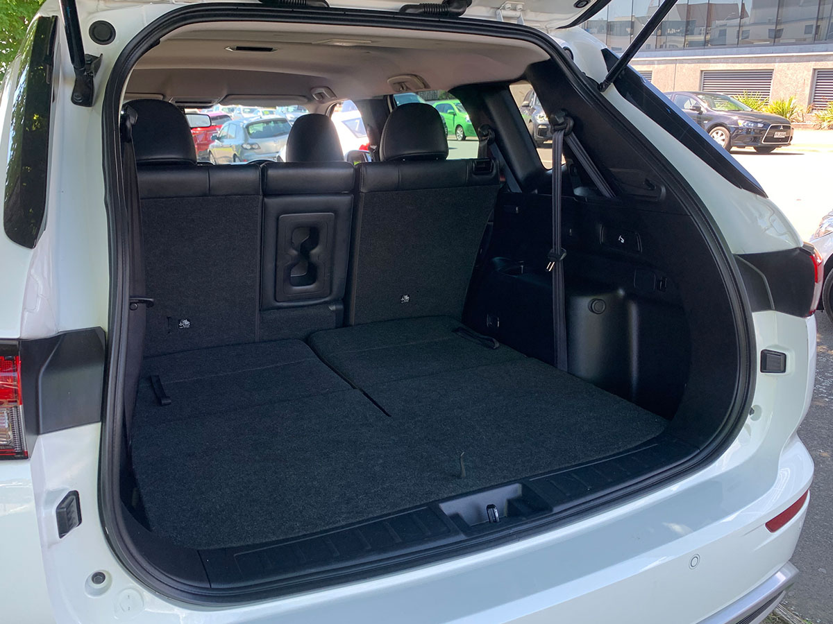 2022 Mitsubishi Outlander XLS 2WD 7 Seater 2.5L Petrol