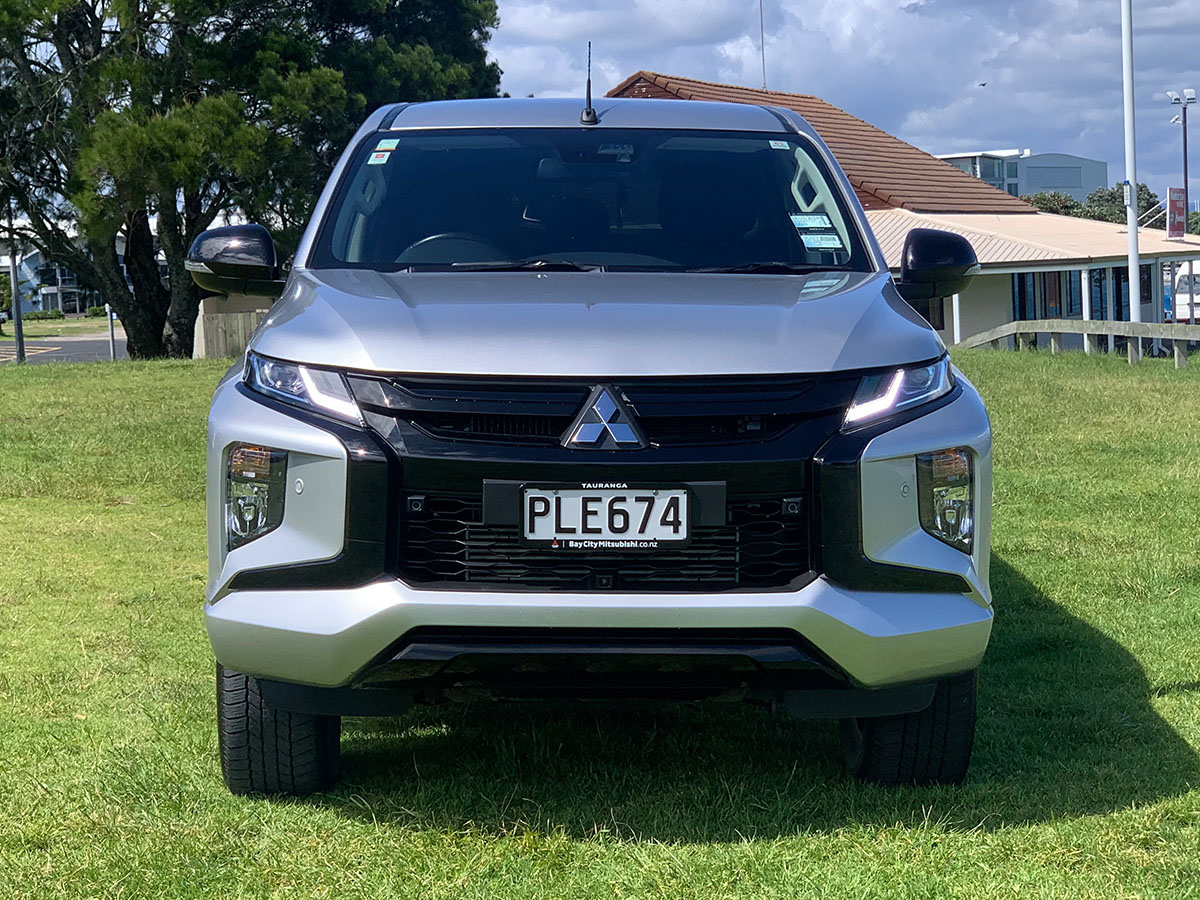 2022 Mitsubishi Triton GLSB 4WD 2.4L Diesel Turbo 6 Speed Auto