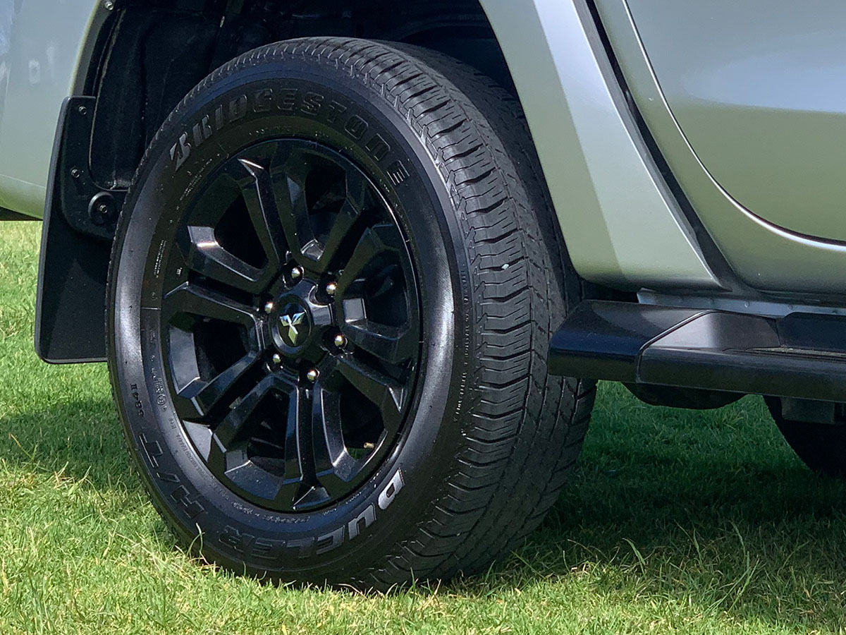 2022 Mitsubishi Triton GLSB 4WD 2.4L Diesel Turbo 6 Speed Auto