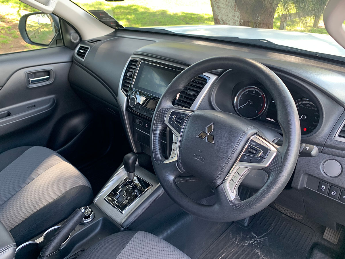 2023 Mitsubishi Triton GLX Club Cab Chassis 4WD 2.4L Diesel Turbo Auto