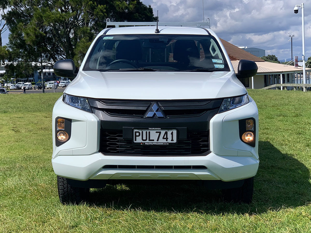 2023 Mitsubishi Triton GLX Club Cab Chassis 4WD 2.4L Diesel Turbo Auto