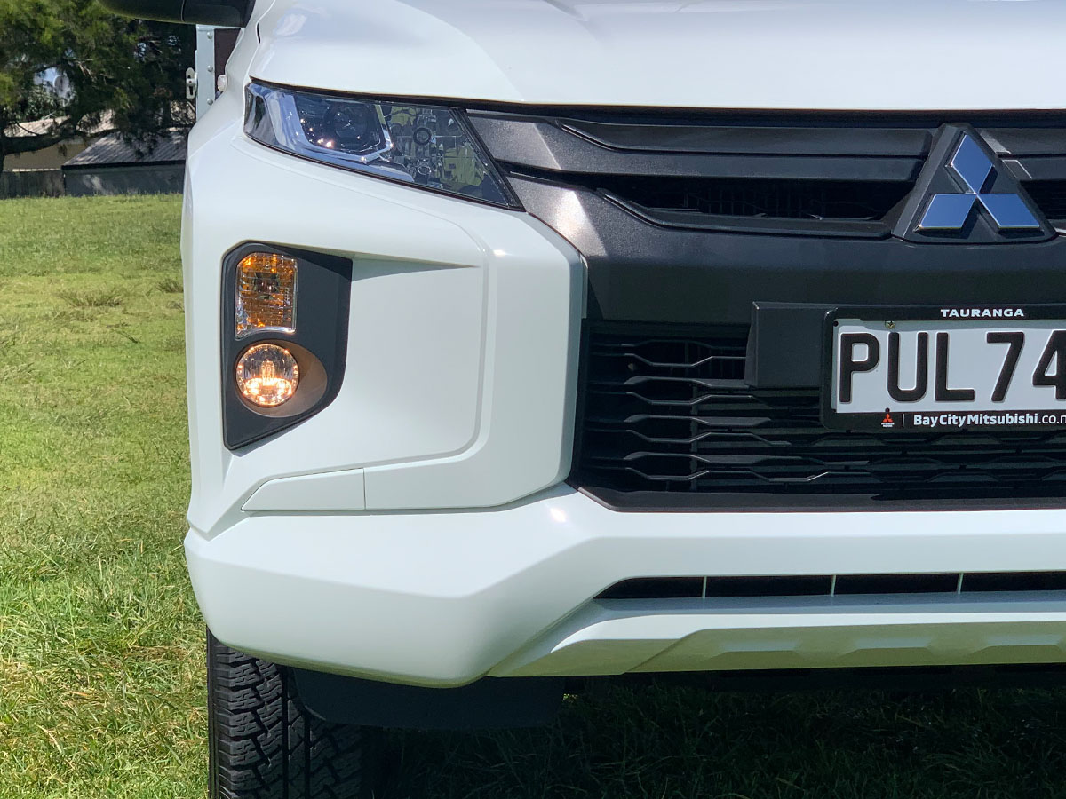 2023 Mitsubishi Triton GLX Club Cab Chassis 4WD 2.4L Diesel Turbo Auto