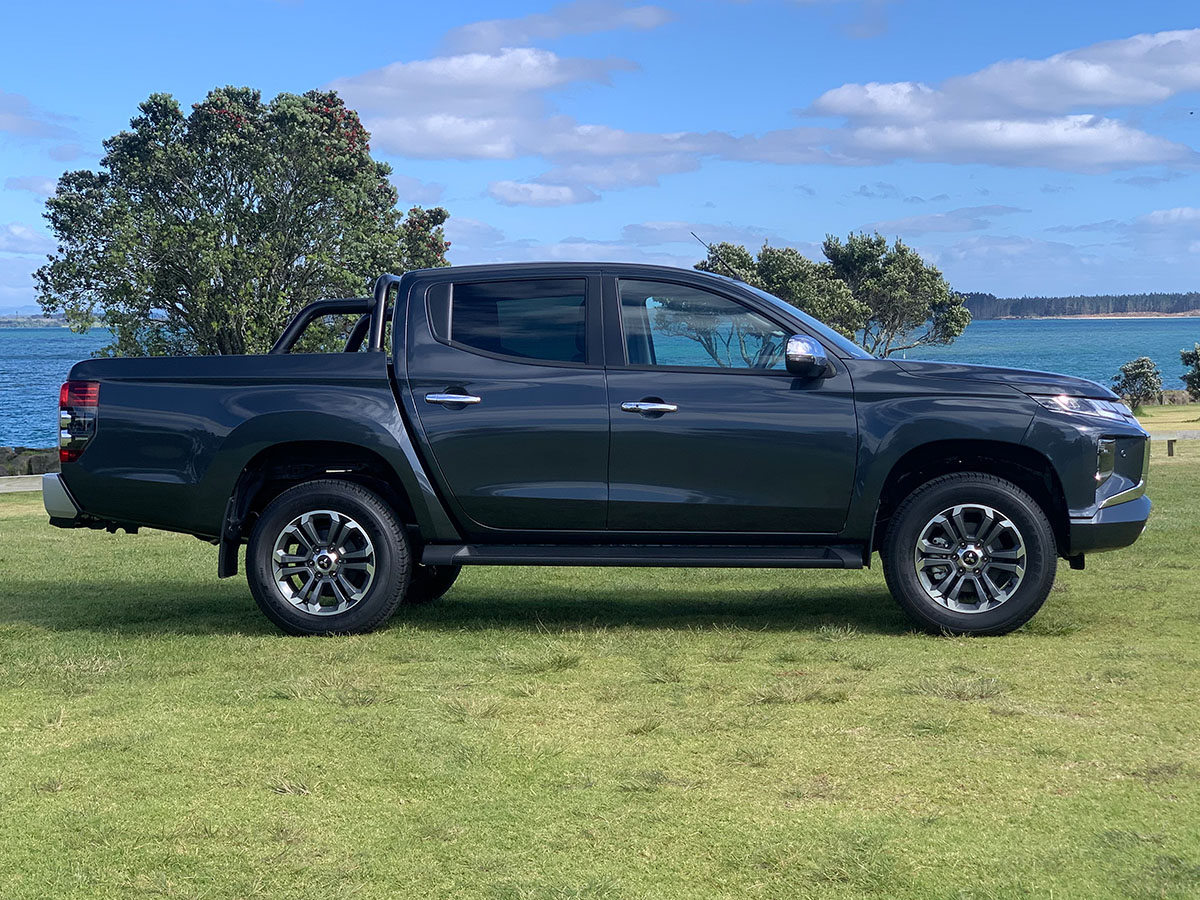 2023 Mitsubishi Triton VRX Double Cab 4WD Auto