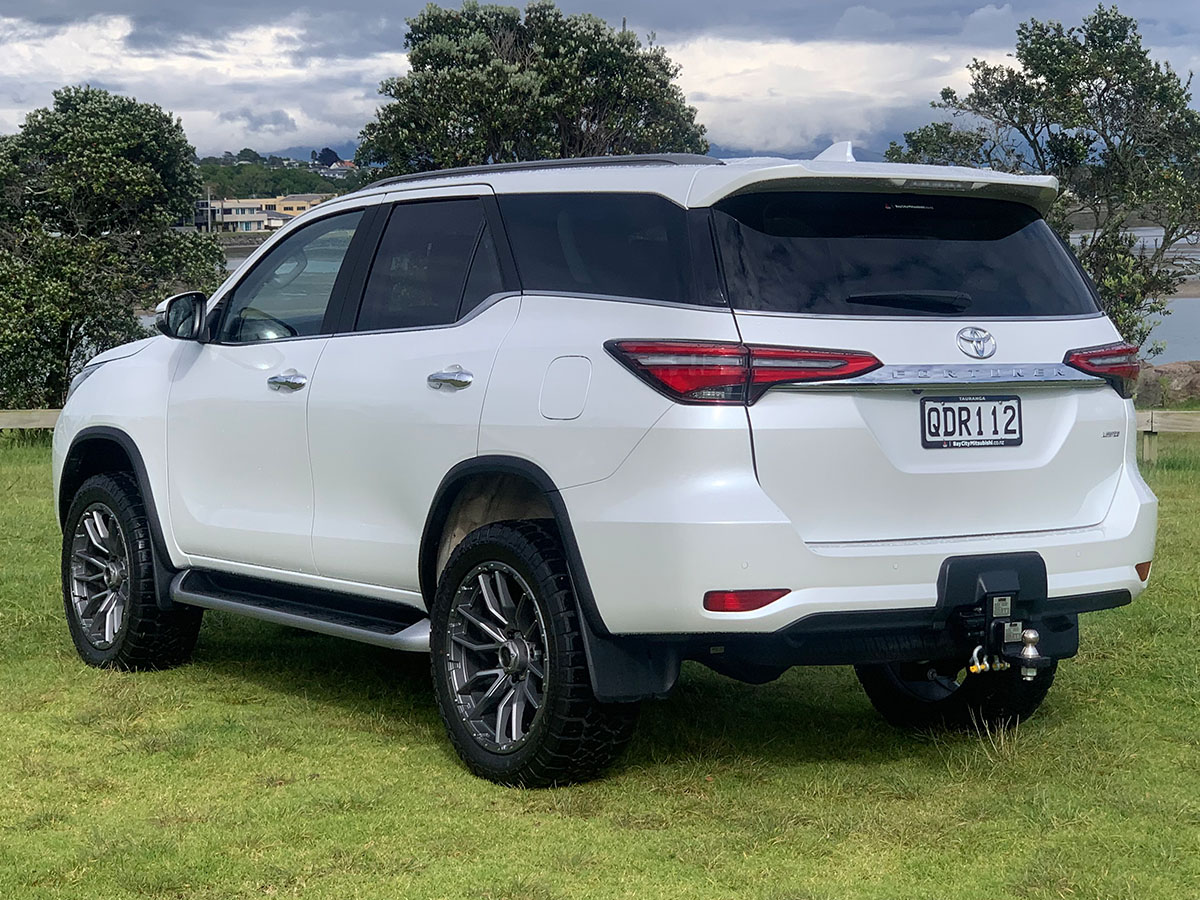 2023 Toyota Fortuner Limited 2.8L Diesel Turbo 4WD
