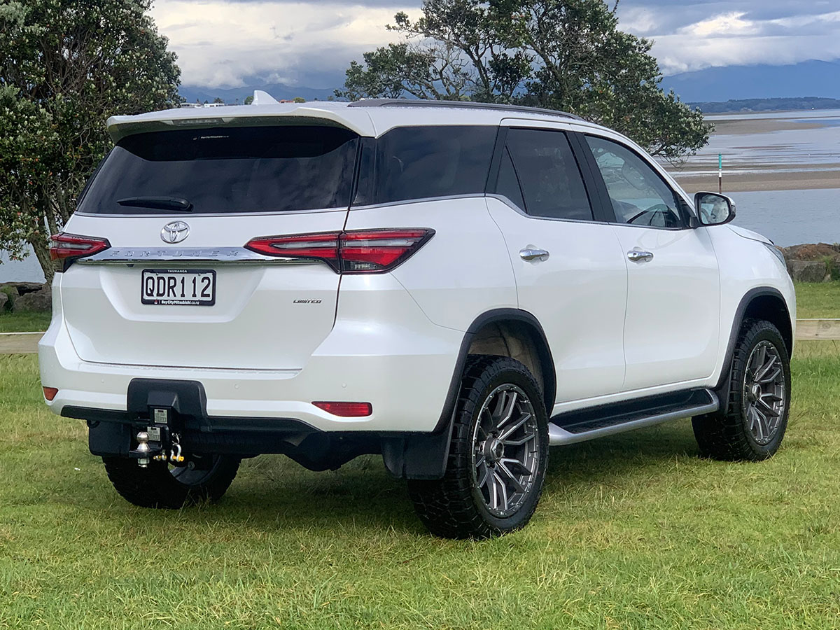 2023 Toyota Fortuner Limited 2.8L Diesel Turbo 4WD