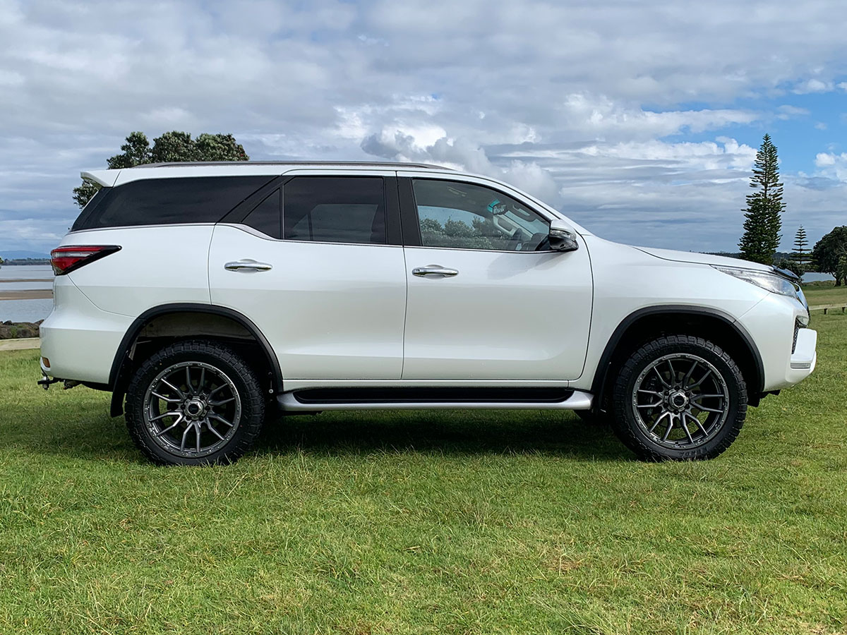 2023 Toyota Fortuner Limited 2.8L Diesel Turbo 4WD