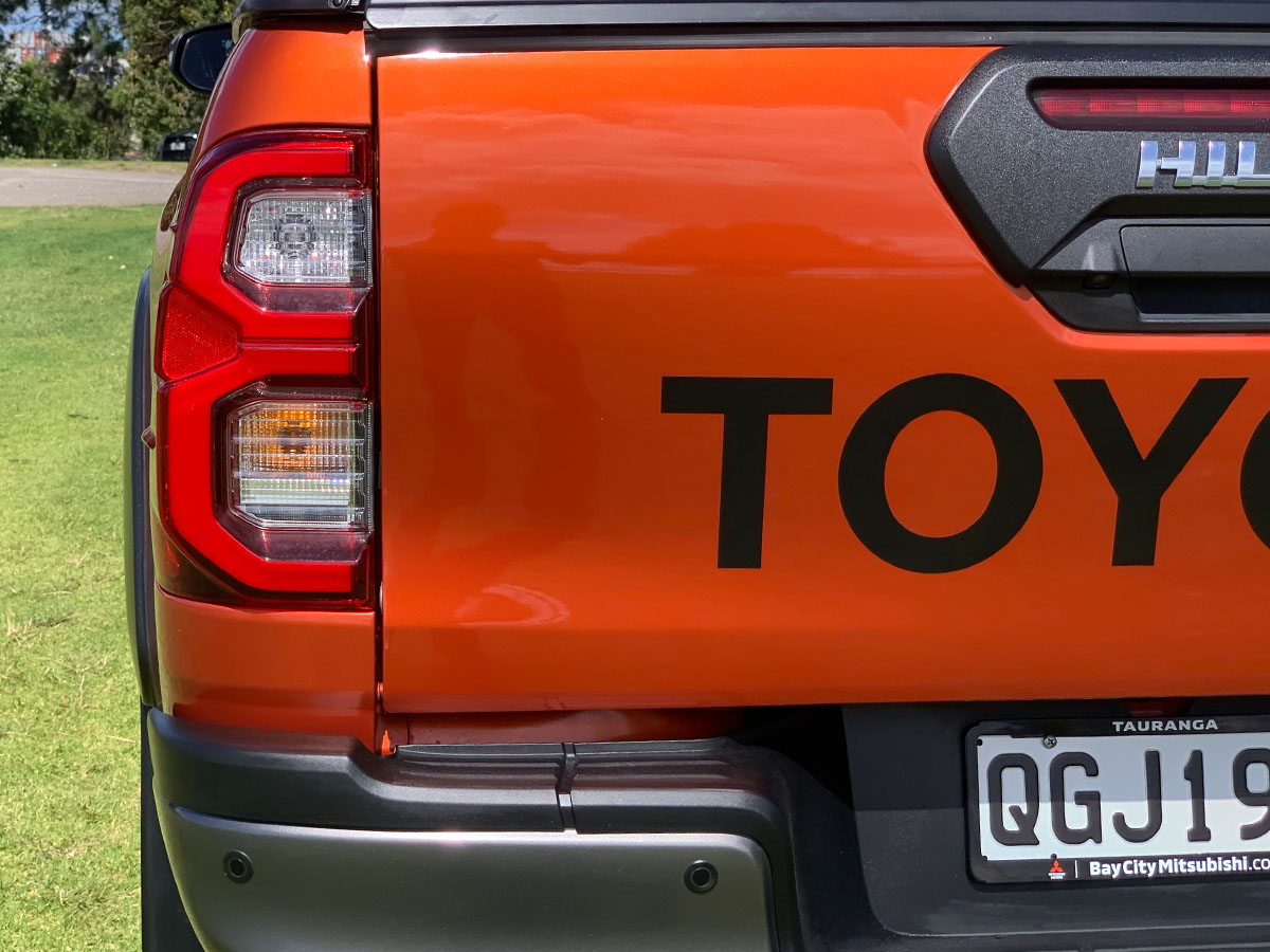 2020 Toyota Hilux SR5 Cruiser 4WD 2.7L Diesel Turbo Auto