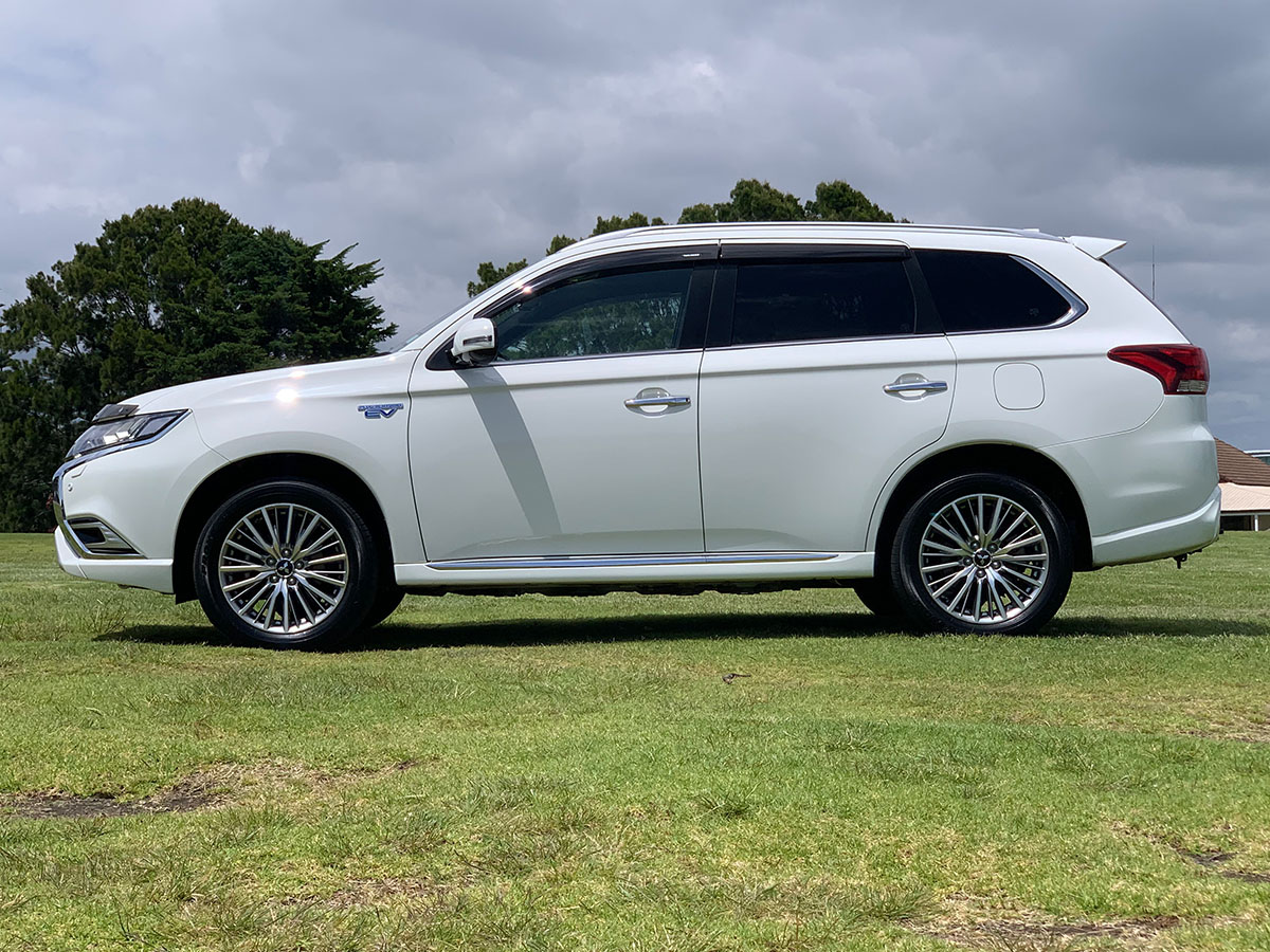 2021 Mitsubishi Outlander VRX PHEV HYBRID 4WD