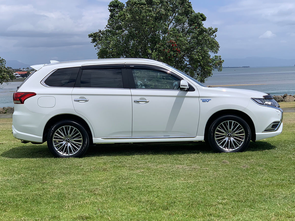 2021 Mitsubishi Outlander VRX PHEV HYBRID 4WD
