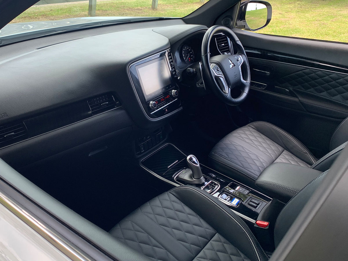 2021 Mitsubishi Outlander VRX PHEV HYBRID 4WD