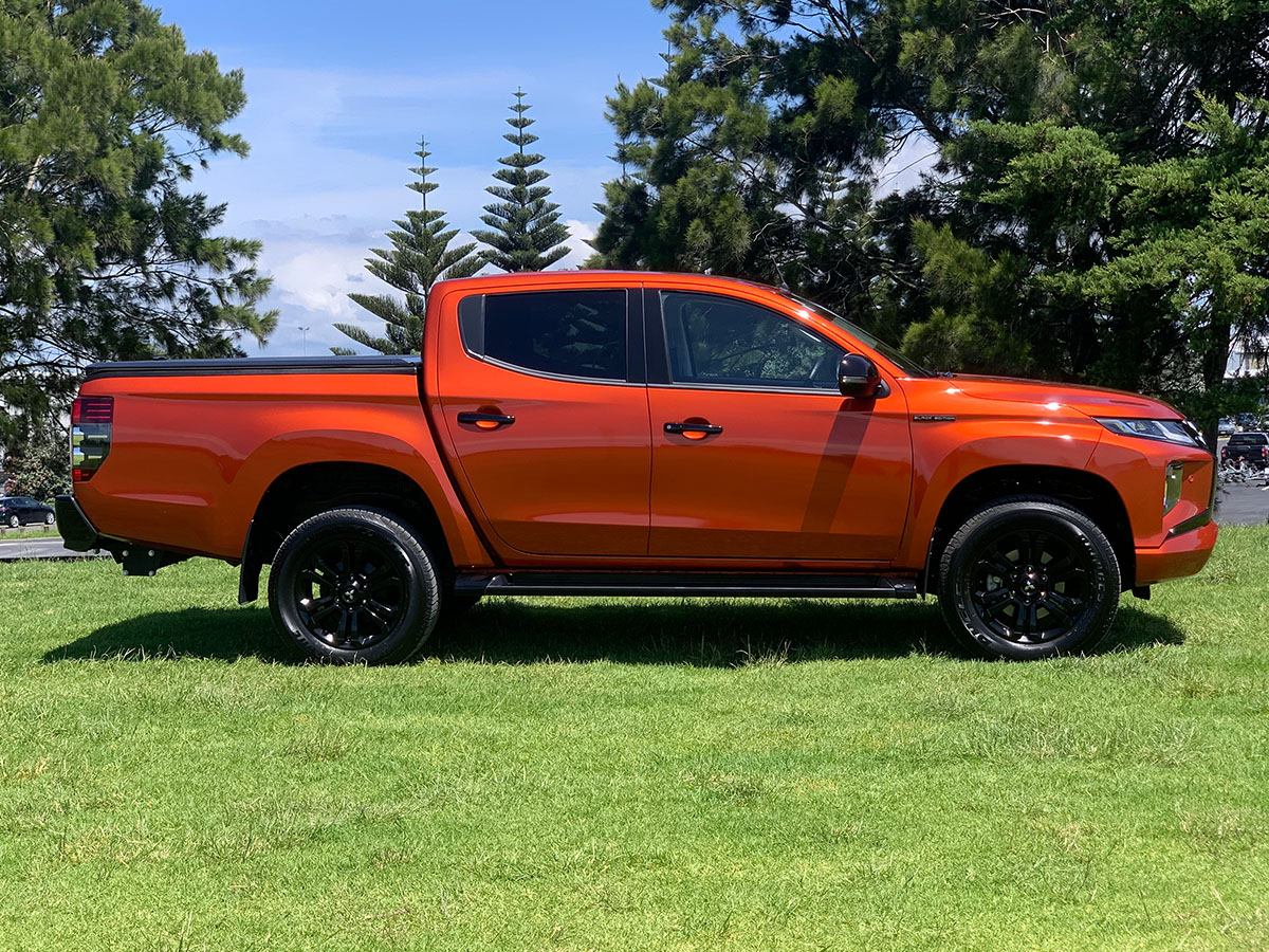 2022 Mitsubishi Triton VRX Black Edition Double Cab 2WD Auto