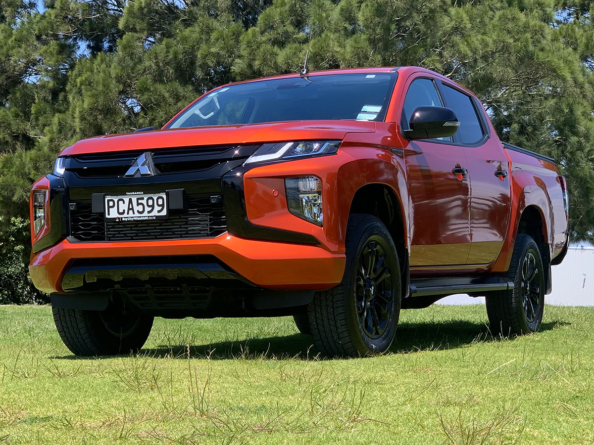 2022 Mitsubishi Triton VRX Black Edition Double Cab 2WD Auto