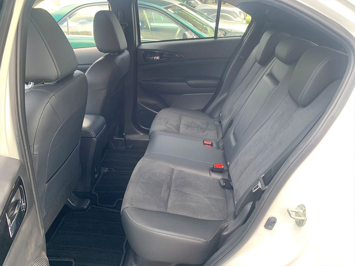 2023 Mitsubishi Eclipse Cross PHEV XLS 4WD Hybrid