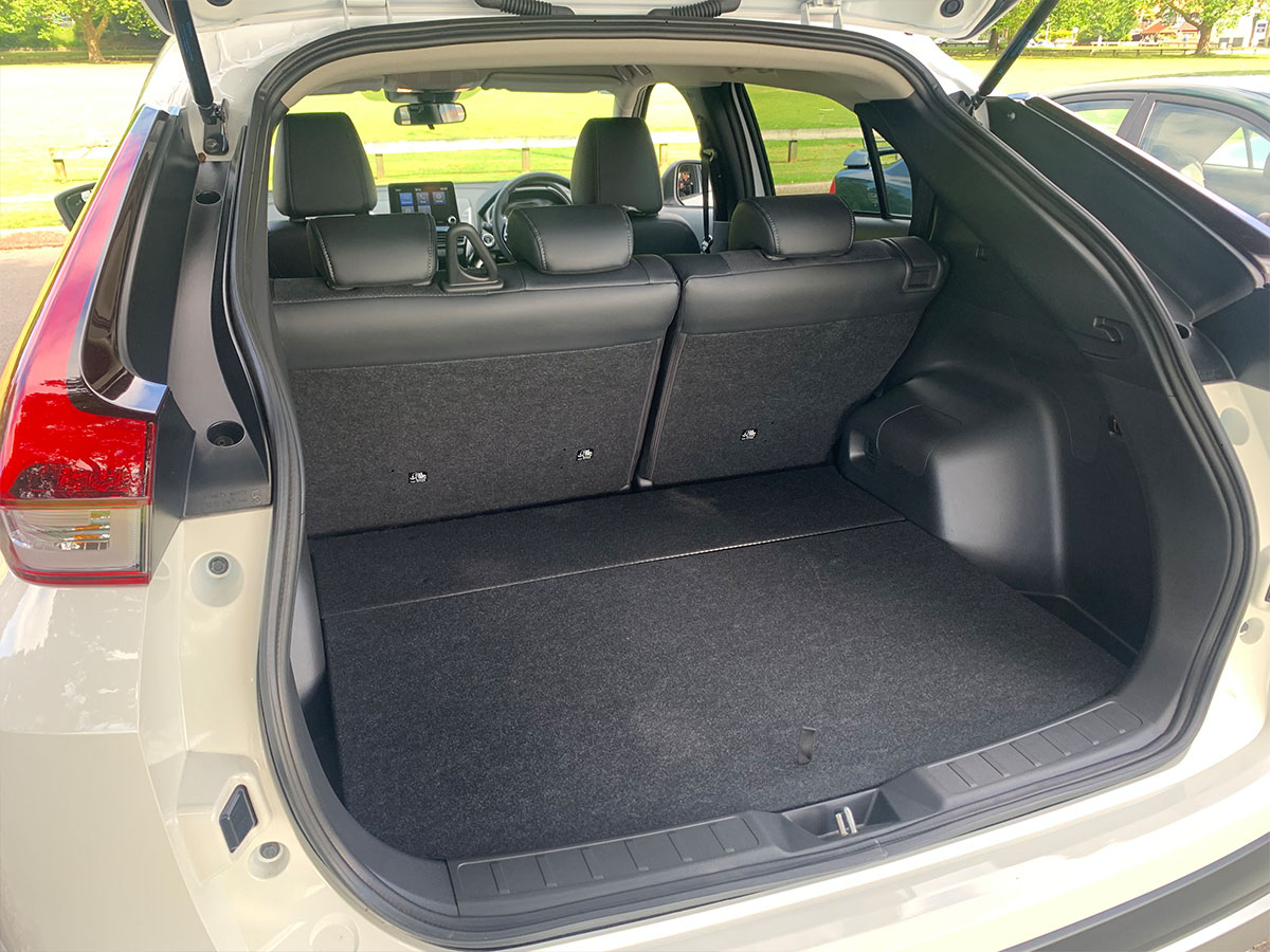 2023 Mitsubishi Eclipse Cross PHEV XLS 4WD Hybrid