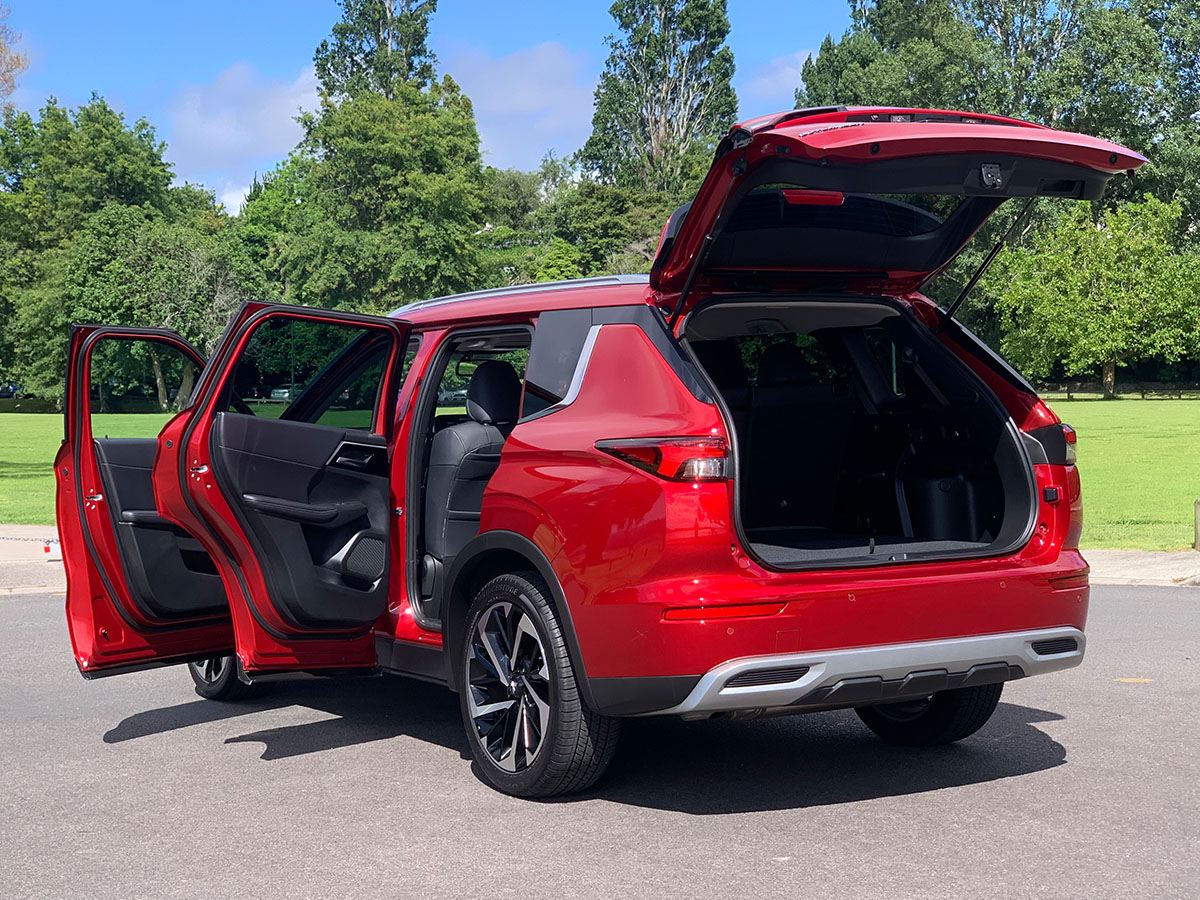 2023 Mitsubishi Outlander XLS 4WD 7 Seater 2.5L Petrol Auto