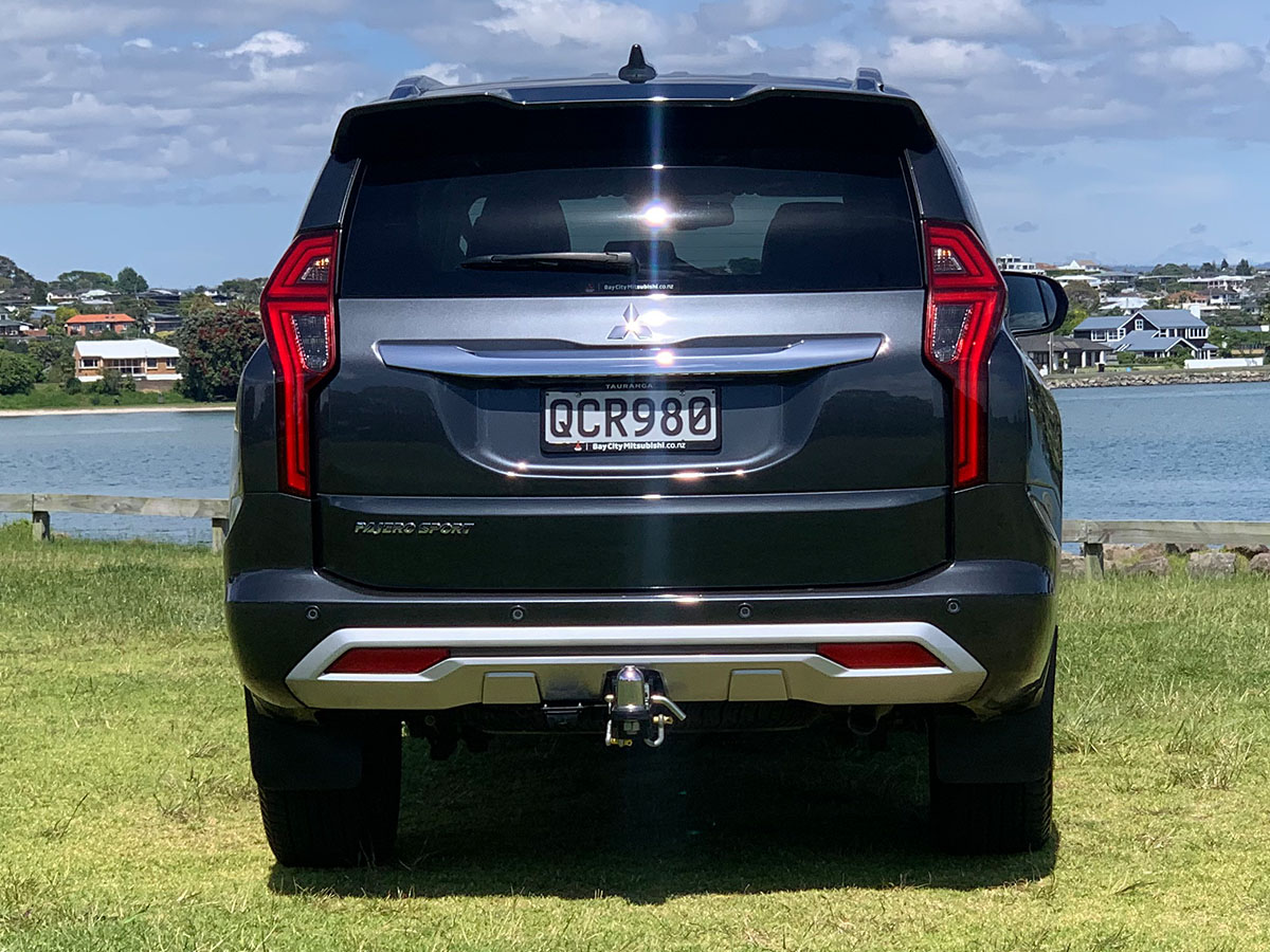 2023 Mitsubishi Pajero Sport VRX