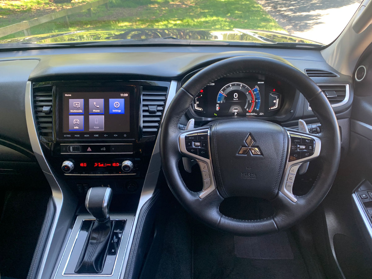 2023 Mitsubishi Pajero Sport VRX