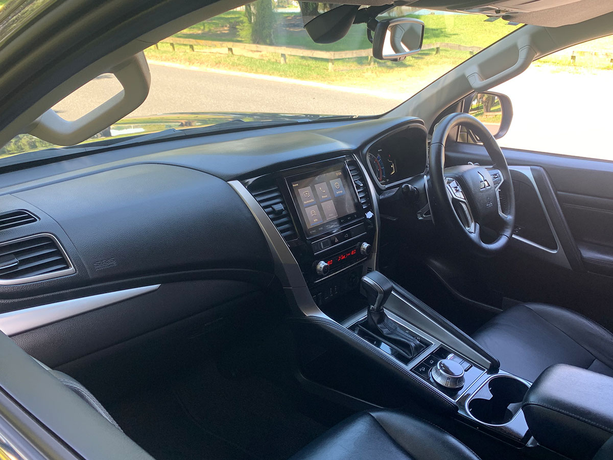 2023 Mitsubishi Pajero Sport VRX