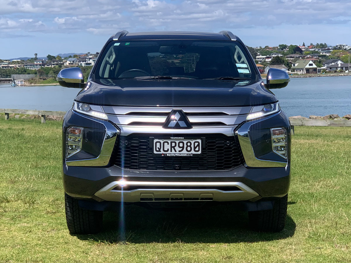 2023 Mitsubishi Pajero Sport VRX