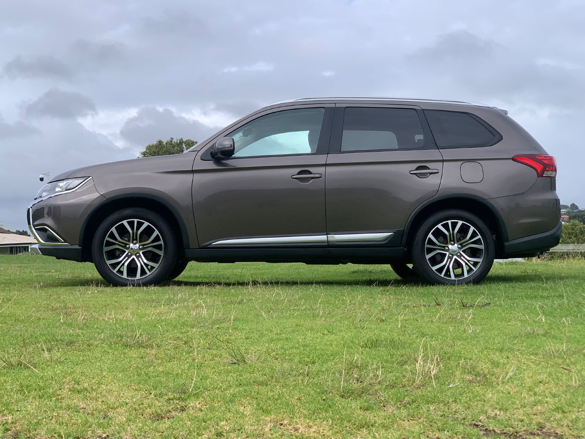 2017 Mitsubishi Outlander XLS 2.0L 2WD Petrol Automatic