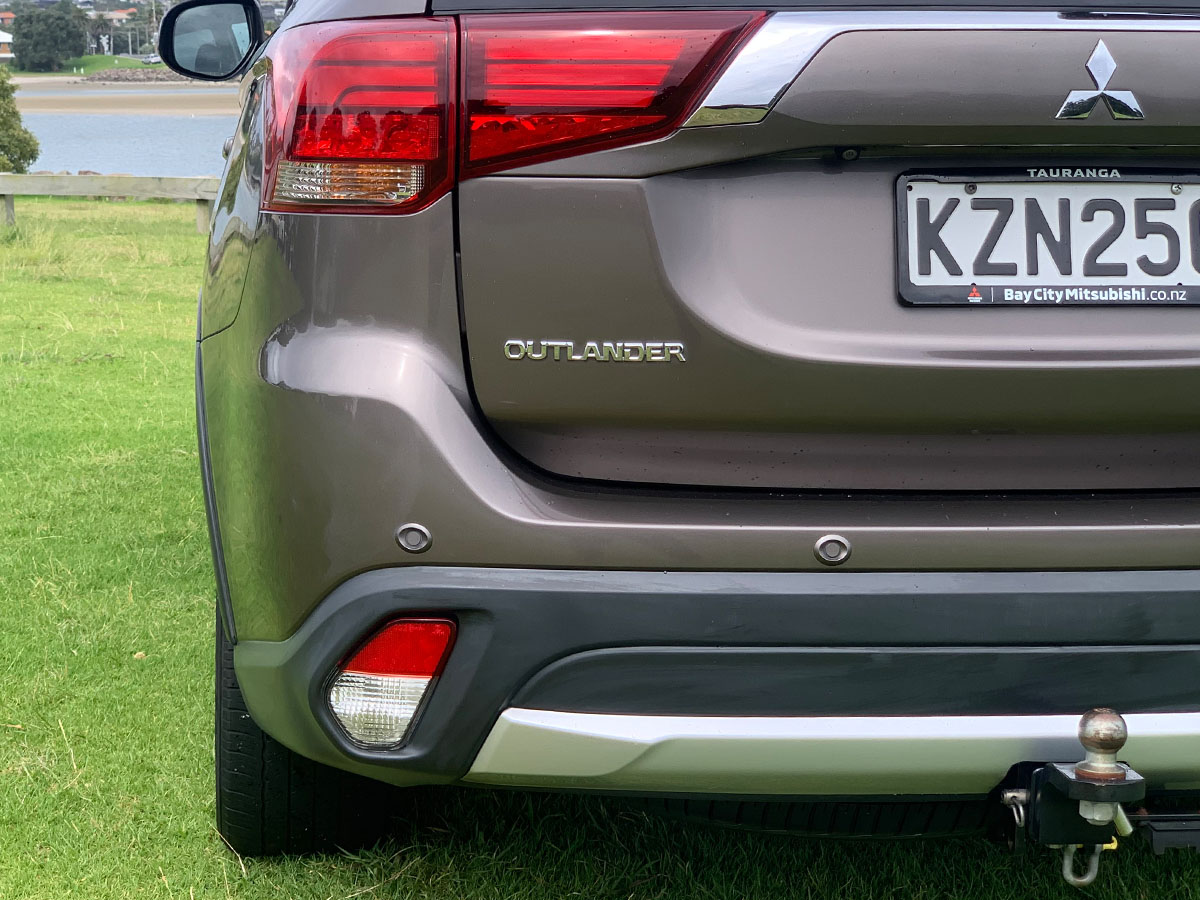 2017 Mitsubishi Outlander XLS 2.0L 2WD Petrol Automatic