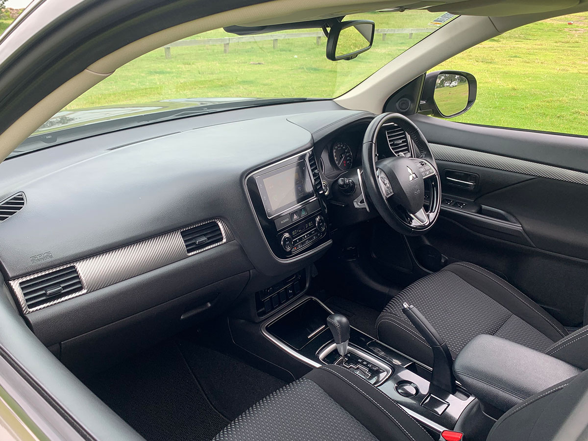 2017 Mitsubishi Outlander XLS 2.0L 2WD Petrol Automatic