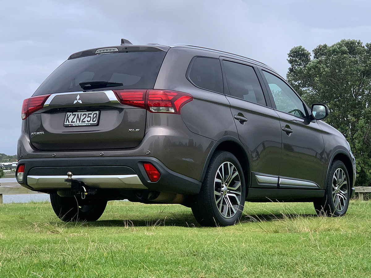 2017 Mitsubishi Outlander XLS 2.0L 2WD Petrol Automatic